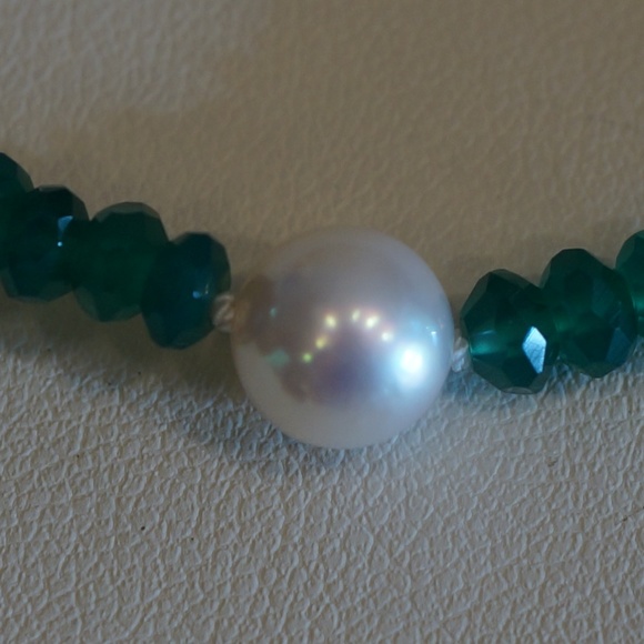 18.5" Genuine Akoya Pearl & Emerald Bead Necklace - Picture 4 of 7